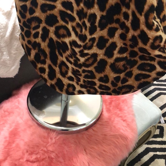 New & on trend Leopard print spaghetti strap dress - Picture 4 of 8